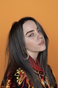 Billie Eilish singt ueber die Beziehung zu ihrem Bruder